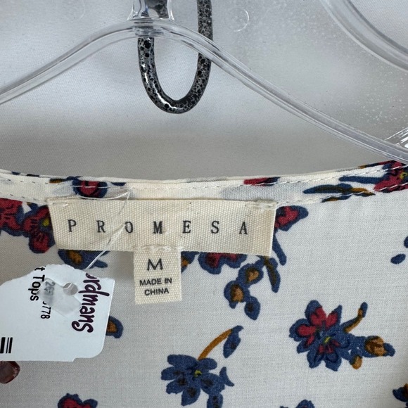 Promesa Floral Boho Peasant Blouse Crochet Trim Tie Front Size M NWT - Picture 2 of 16